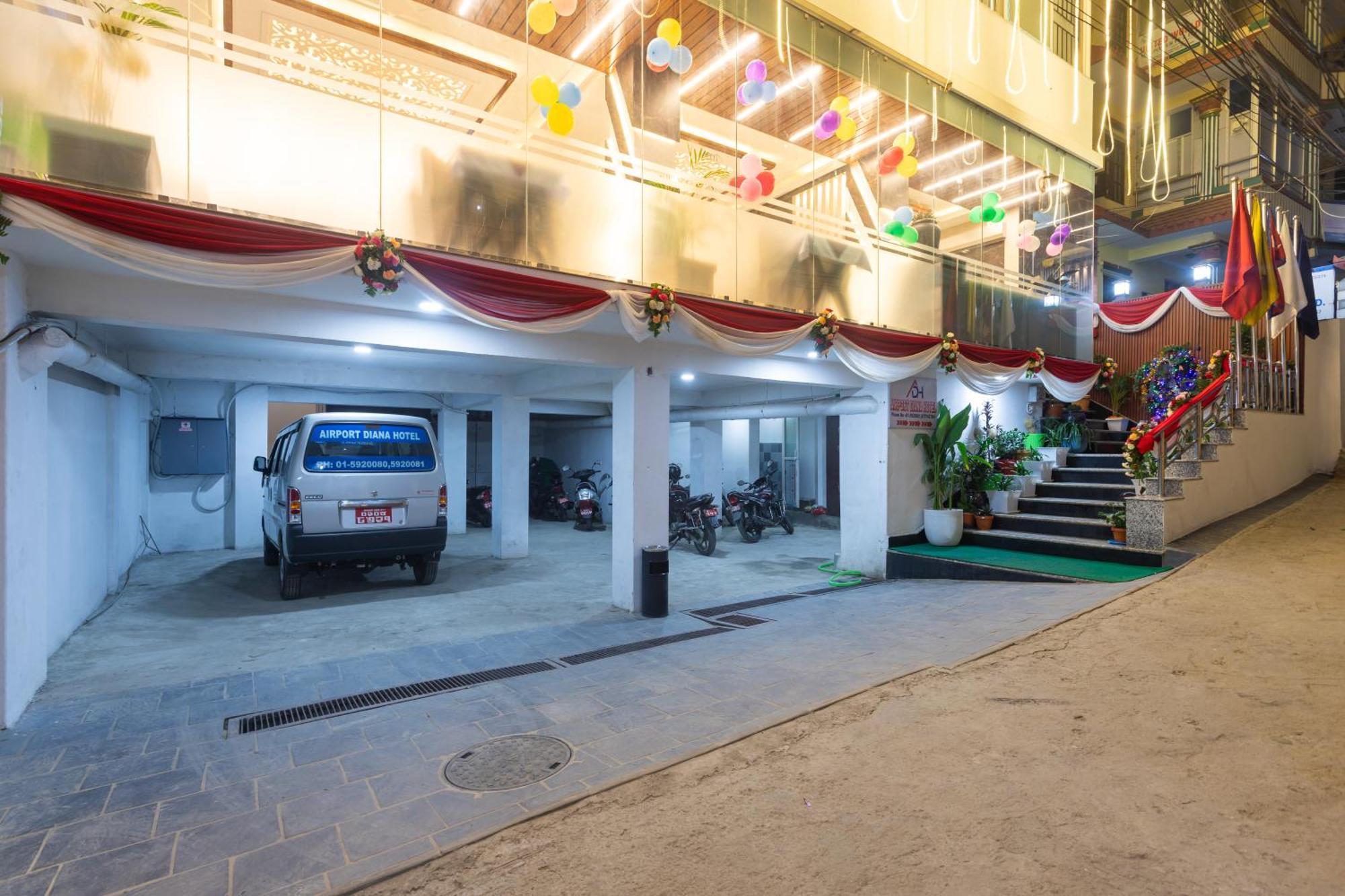 Airport Diana Hotel Kathmandu Exterior foto